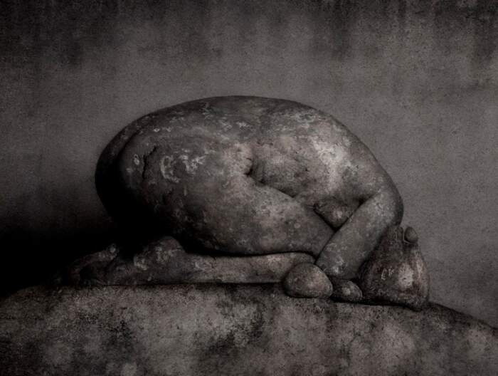 Roberto Kusterle / Stone Marks - Image 5